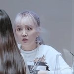 <b>조카뻘</b> 팬이 팬싸 와서 당황하는 연예인