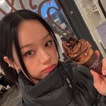 혜리, 얼굴 대체 얼마나 작으면…콘 아이스크림에 가려질 정도