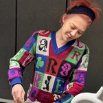 한소희 열애 부인' 지드래곤, 반려묘 안은 진짜 일상 공개