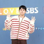 [포토]옹성우, <b>니코</b> 인사드려요