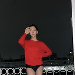 "팬티야, 바지야?" 장재인 또 벗었다..노브라 이어 파격 하의실종룩