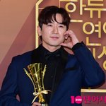 <b>신화</b> 이민우, 트로피 최고![TEN포토]