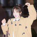 ‘앙큼한 여우 눈웃음’ (웬디의 영스트리트 출근길) [<b>HD</b>포토]