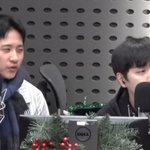 <b>B1A4</b> 신우 산들 대학로서 손깍지 스킨십 목격담 “약간 불쾌함”...