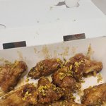 치킨 이물질 판단가능하신분~~