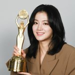 "…박주현, 드라마 이어 영화까지 접수한 무서운 신예(<b>청룡</b> 수상인터뷰)