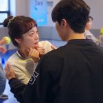 [드루와] 전소민, 김무준 예상치 못한 터치에 깜짝 심쿵 표정(오<b>지송</b>)