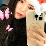 [댓글부탁해] '류준열·<b>GD</b> 열애설' 한소희, 풍파 겪은 올해 마무리...