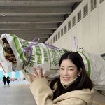 기은세 몸만 한 <b>나뭇가지</b> 한손으로 번쩍, 힘 얼마나 센거야