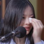 뉴진스, 눈물의 ‘뉴스쇼’..“한국서도 큰 무대 하고 싶다” [종합]