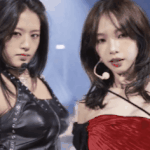 [댓글부탁해] 아이브 안유진 - 에스파 카리나 투샷.<b>gif</b>