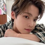 <b>일남</b> 둘중에 ㄴㄱ 더 잘생김