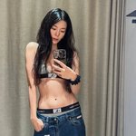 바지를 어디까지 내린거야?… 장재인, 속옷 노출 '헉'