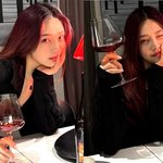 '크러쉬' 조이, 크리스마스 데이트 인증...남친은 좋겠네