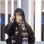 [현장포토] "영화 속 한 장면"…조유리, 포스터 찢은 주인공