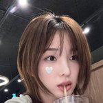 <b>율희</b>, 이혼 후 더 예뻐진듯..애셋맘의 완벽 미모