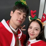 <b>박정민</b>이랑 지수 투샷 떴다