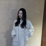 김예원, 화이트 니트 투피스로 뽐낸 '늘씬 각선미'