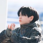 명재현 왜 <b>에렌</b>닮았지…