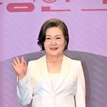 [단독] <b>김해숙</b>, '불후' 출격 '국민 엄마'...2025년 명사...