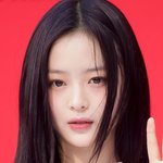 뉴진스 하니 <b>이날</b> 립이랑 블러셔 뭐썼을까