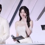 친언니 <b>수상</b>소감 듣는 장원영