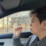 [드루와] '박지윤과 이혼' 최동석, 아파도 혼자 해결…"끙끙...