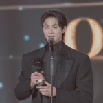 변우석, '<b>AAA</b> 2024' 대상 쾌거..."차근차근 성장할 것"