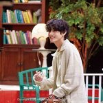 방탄 <b>Stay</b> Gold MV 비하인드컷 뷔