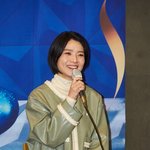  라디오 <b>생방</b> 중 눈물 "나도 모르게…가슴 아프다"('두데')