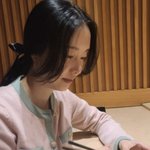 [<b>SCin스타</b>] '의사남편' 이정현, 고급 식당서 럭셔리 연말 근황…출산...