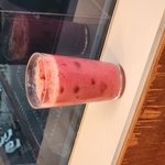 음료 한잔의 여유~^^ 엔제리너스 생딸기반팩<b>주스</b>~