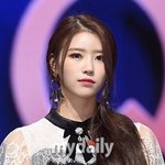 [댓글부탁해] '장거리 연애' 이미주, 연말 희소식 나왔다 '❤️송범근...