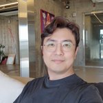 '이혼' 최동석 "다시 웃을 수 있기를"…추모 후 차분한 <b>새해</b>...