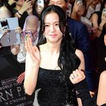 블랙핑크 지수 "여객기 <b>참사</b> 애도, 이번주 생일 콘텐츠 일정 연기"...