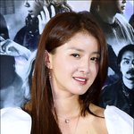 '외식 사업가' 이시영, 아들 <b>배웅</b>받고 떠났다…히말라야 동행과 한...