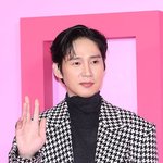 [단독]박성훈, AV 논란 여파 <b>NO</b>..“국가애도기간이라 ‘폭군의...