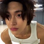 내가 원빈이면 한파에도 나시에 패딩만 입음