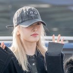 [현장포토] "애도하는 마음으로"…리즈, 골든디스크 출국