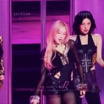 지젤 직캠인데 잠깐씩 나오는 예지도 지<b>린다</b>