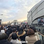 [어케생각해] [<b>D</b>-eye] "아프지만, 그래도"…임영웅, 노래라는...