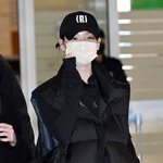 카리나, 가슴에 새긴 검은 <b>리본</b> ‥애도기간 끝나도 추모는 계속