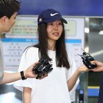 [모두드루와] "재판서 보는 걸로"…민희진·어도어 前직원, 1억...