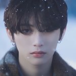 보넥도 <b>뮤비</b> 얼굴 돌았네