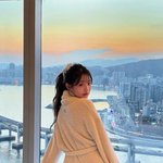 아이브 장원영, 가운만 입었는데 공주님 자태..아직도 '20살'...