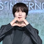 [사진]규현, '도파민 <b>하트</b>'
