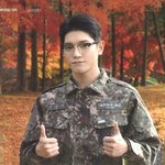 [딱선플만] <b>입대</b> 후에도 너무 잘생겼어 그래도