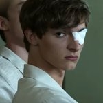 로판 남주 이런 사람 <b>섭외</b>해서 찍었음 좋겠다