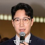 ‘<b>정다은</b>’ 조우종, 육아난이도 상 인증... "딸이 던진 눈에...