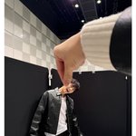 아이돌이 말아주는 특이한 우정 <b>포즈</b>